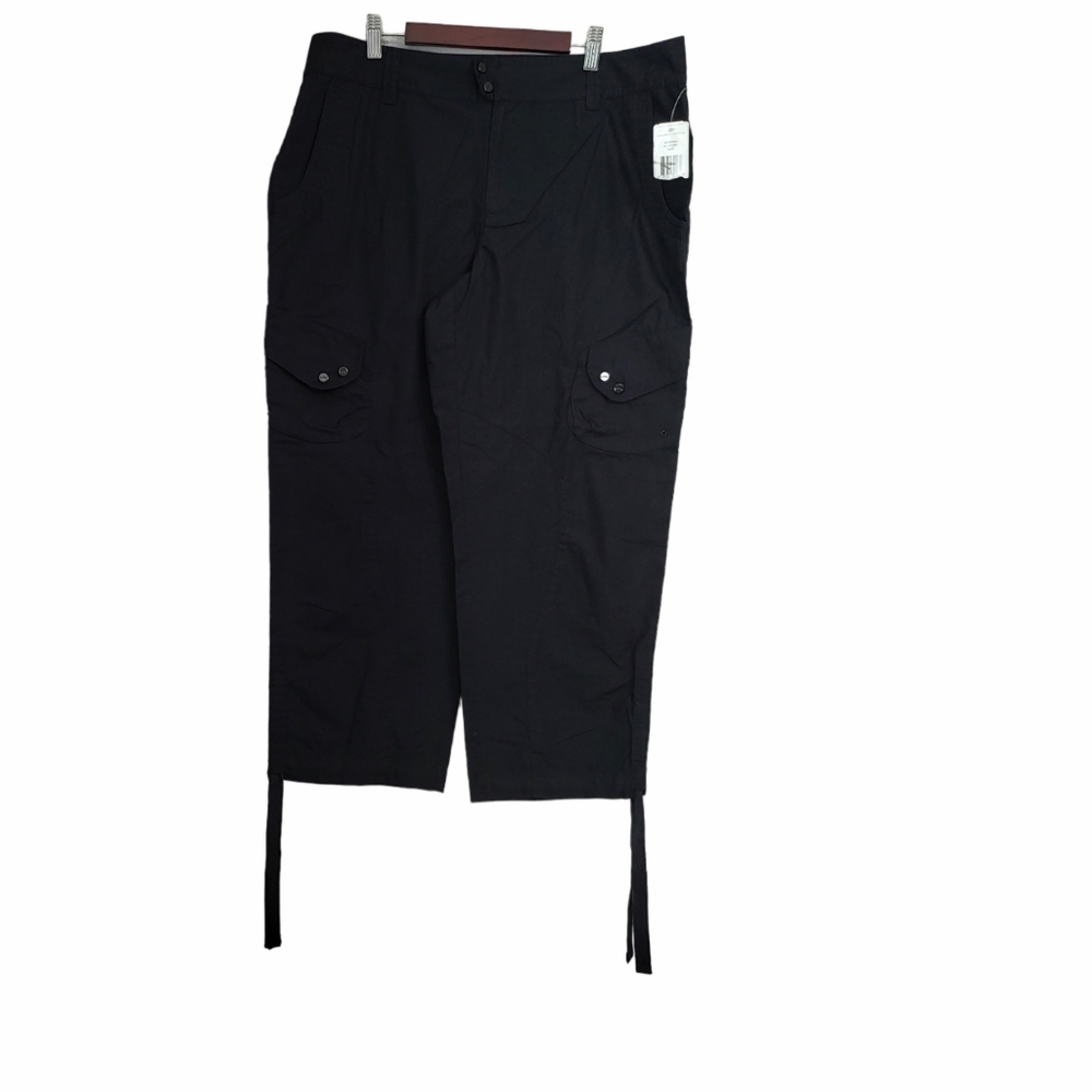 L-RL Lauren Black Women's Active Cargo Pants. Size 14
